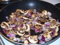 don't saute mushrooms in an overcrowded pan!