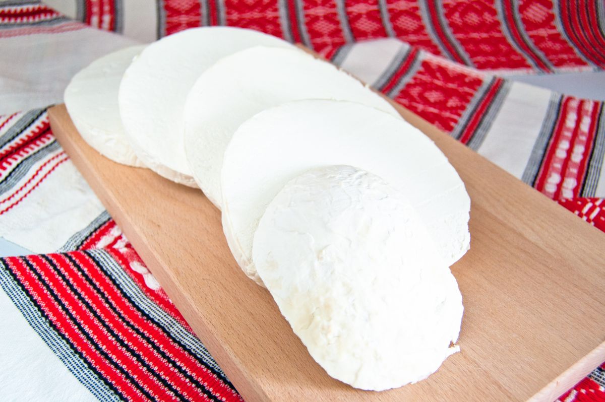 sliced giant puffball