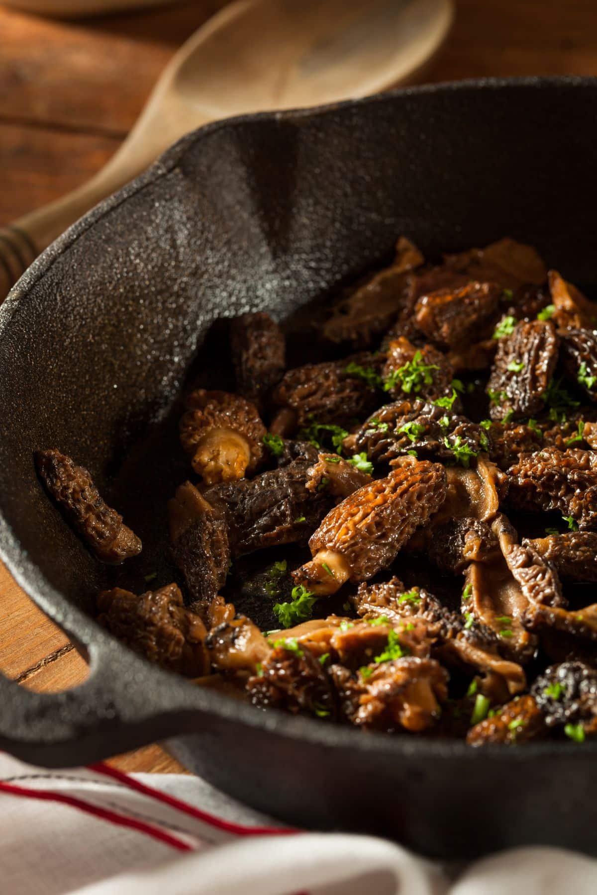 morels in cast iron pan
